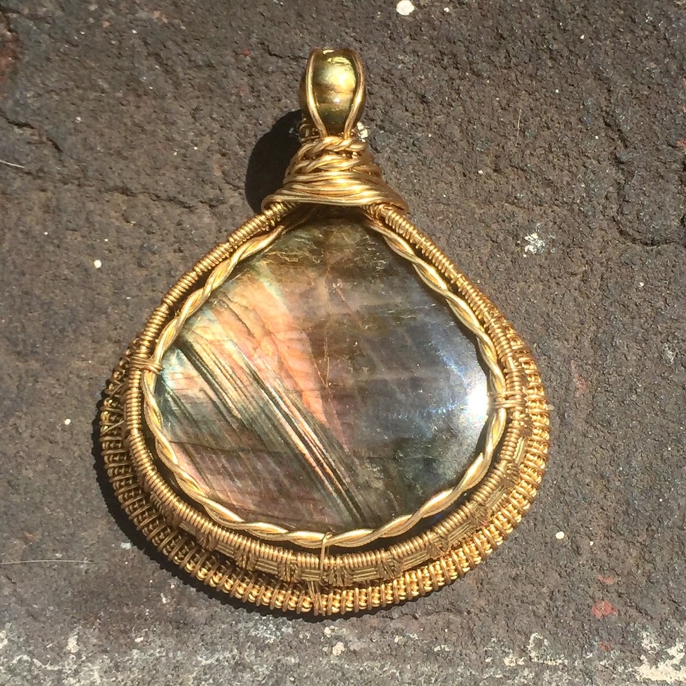 Labradorite pendant